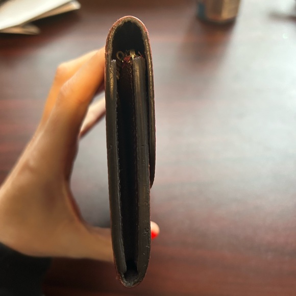 Authentic Louis Vuitton Fuchsia Epi Leather Emilie Wallet - Picture 4 of 10